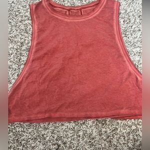 Lightly worn LuLu crop tank